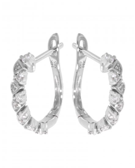 TRIANGLE STYLE DIAMOND HUGGIES (TE789)