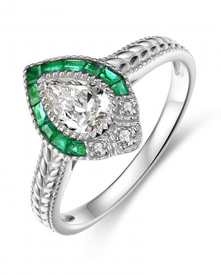 MARQUISE STYLE EMERALD DIAMOND RING (TR4065)