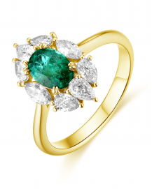 OVAL EMERALD DIAMOND RING (TR4562)