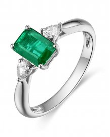 EMERALD CUT DIAMOND RING (TR4599)