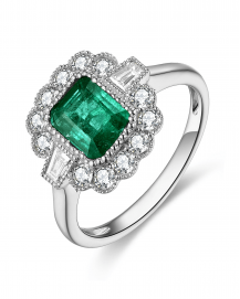 EMERALD CUT DIAMOND RING (TR4615)