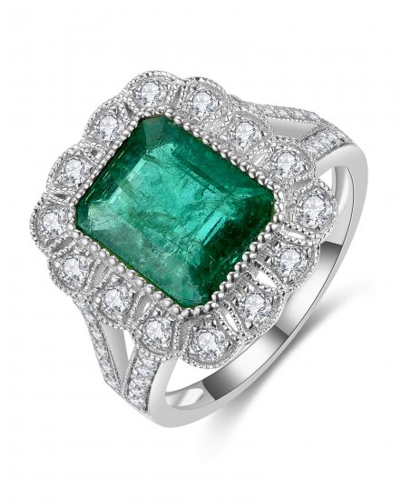 EMERALD CUT DIAMOND RING (TR5186)