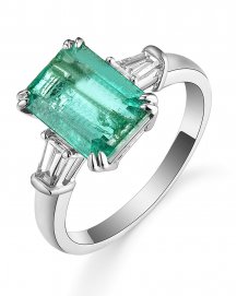EMERALD CUT DIAMOND RING (TR5208)