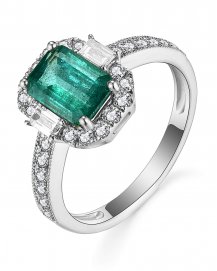 EMERALD CUT DIAMOND RING (TR5216)