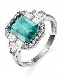 EMERALD CUT DIAMOND RING (TR5222)