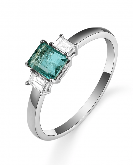 EMERALD CUT DIAMOND RING (TR5249)