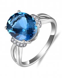 OVAL LONDON BLUE TOPAZ DIAMOND RING (TR5810)