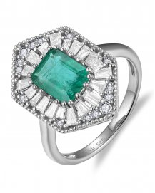 EMERALD CUT DIAMOND RING (TR6092)