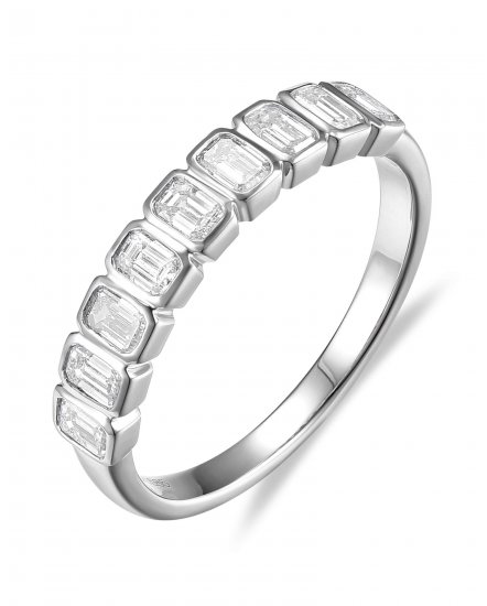 EMERALD CUT DIAMOND BAND (TR6161C)