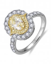 MULTI TONE OVAL DIAMOND ENGAGEMENT RING (TR6268)