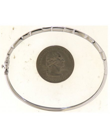 BAGUETTE DIAMOND BANGLE BRACELET (TB639)