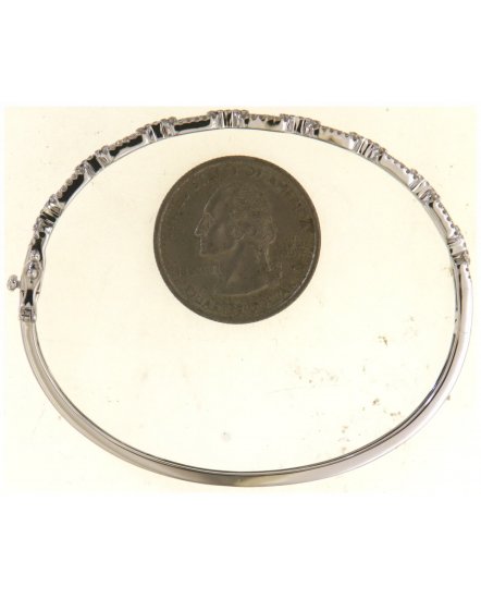 LINK STYLE DIAMOND BANGLE BRACELET (TB710)