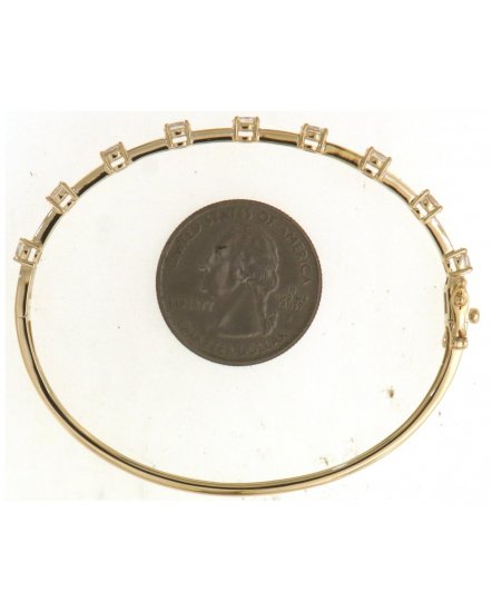 OVAL DIAMOND BANGLE BRACELET (TB732)