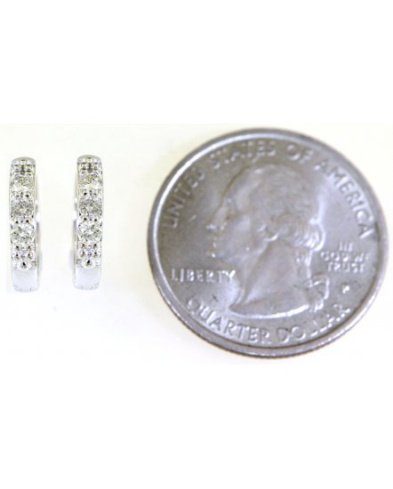 THREE STONE DIAMOND HUGGIES (TE1383)