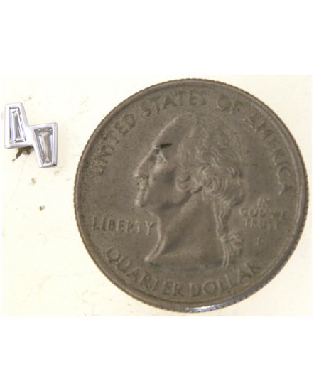 BAGUETTE DIAMOND STUDS (TE1751)