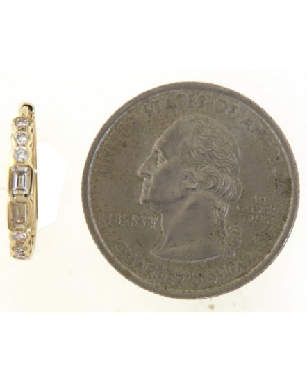 BAGUETTE DIAMOND HOOPS (TE1900)