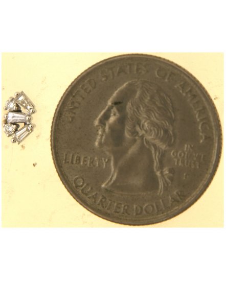 BAGUETTE DIAMOND STUDS (TE2121)