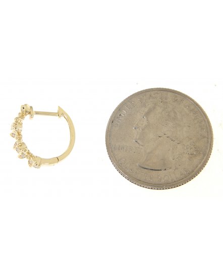 FOUR LEAF DIAMOND HUGGIES (TE734)