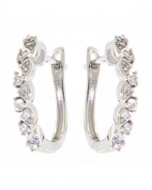 TRIANGLE DIAMOND HUGGIES (TE789)