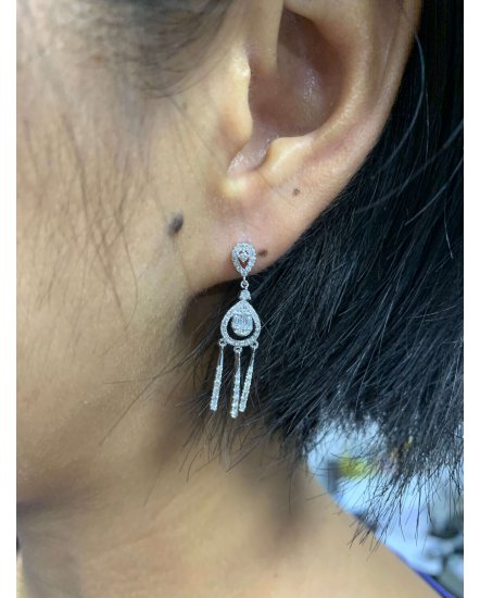 PEAR STYLE DIAMOND DANGLING (TE915)