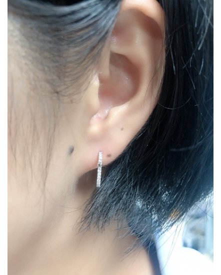 CURVED STYLE DIAMOND STUDS (TE953)