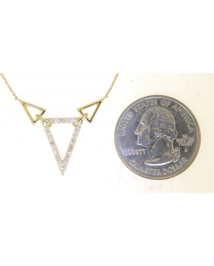 TRIANGLE SHAPE DIAMOND NECKLACE (TN478)