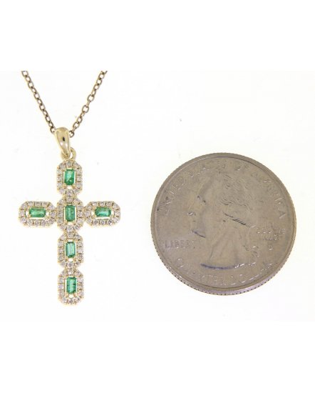 CROSS EMERALD DIAMOND PENDANT (TP1552)