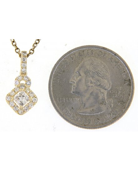PRINCESS CUT DIAMOND PENDANT (TP2786)
