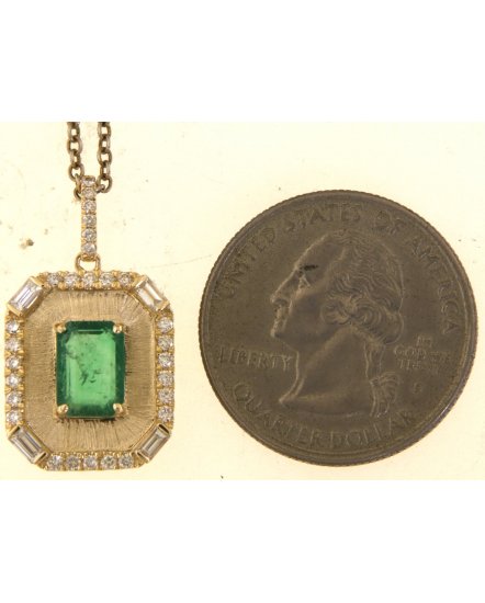 EMERALD CUT DIAMOND PENDANT (TP3832)