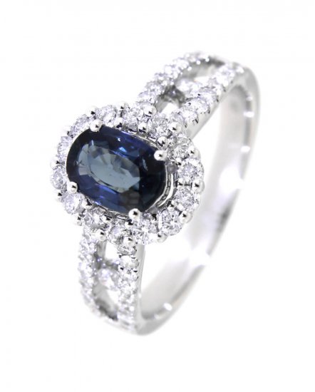 OVAL SAPPHIRE DIAMOND RING (TR3132)