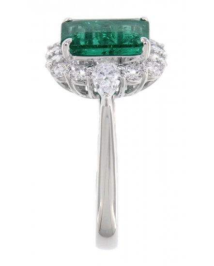 EMERALD CUT DIAMOND RING (TR3147)
