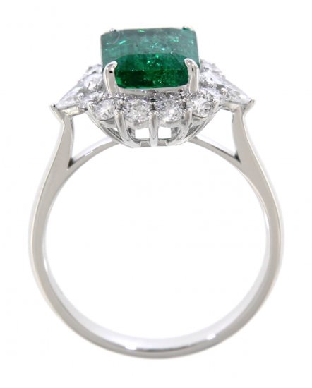 EMERALD CUT DIAMOND RING (TR3147)