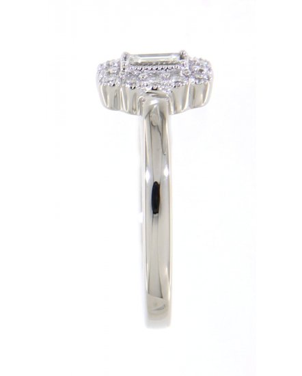 BAGUETTE DIAMOND ENGAGEMENT RING (TR3470)