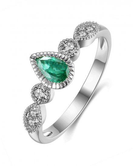 PEAR EMERALD DIAMOND RING (TR3800)