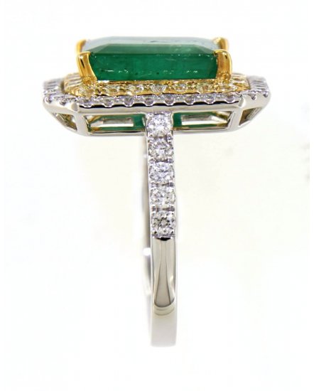EMERALD CUT DIAMOND RING (TR4113)