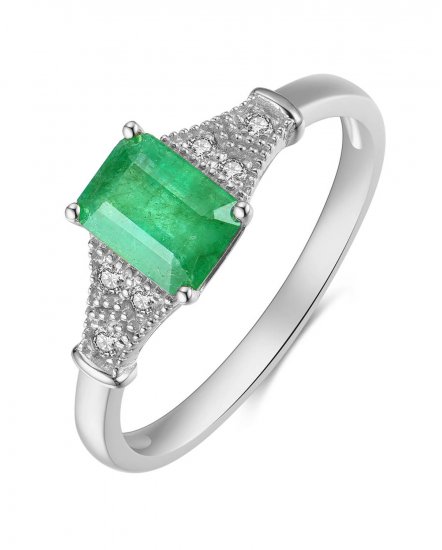 EMERALD CUT DIAMOND RING (TR4126)