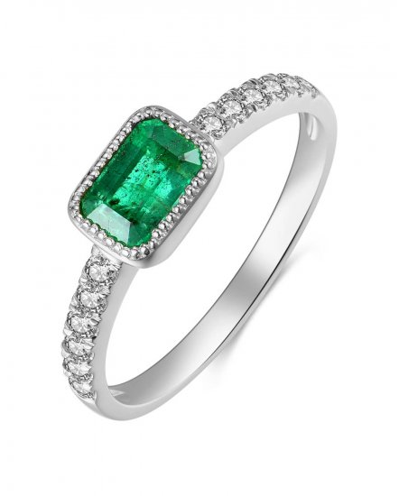 EMERALD CUT DIAMOND RING (TR4145)