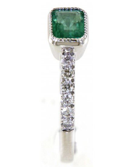 EMERALD CUT DIAMOND RING (TR4145)