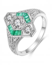KITE STYLE EMERALD DIAMOND RING (TR4204)