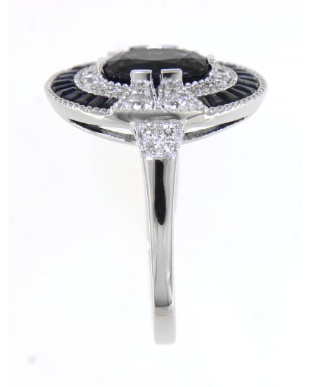 OVAL SAPPHIRE DIAMOND RING (TR4238)