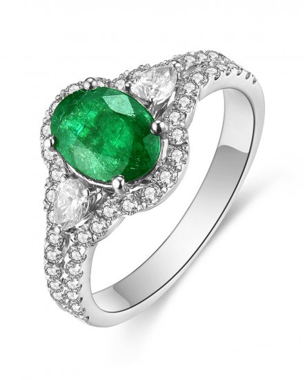 OVAL EMERALD DIAMOND RING (TR4401)