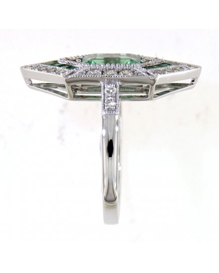 EMERALD CUT DIAMOND RING (TR4488)