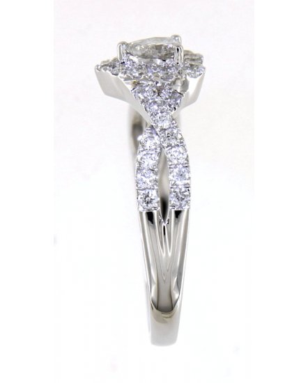 HEART SHAPE DIAMOND ENGAGEMENT RING (TR4552)