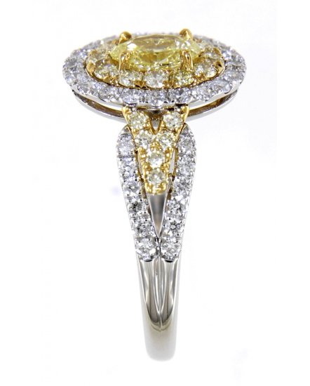 MULTI TONE OVAL DIAMOND ENGAGEMENT RING (TR4580)