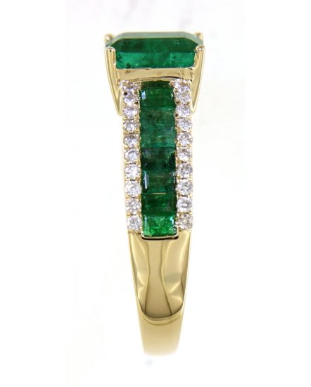 EMERALD CUT DIAMOND RING (TR4606)