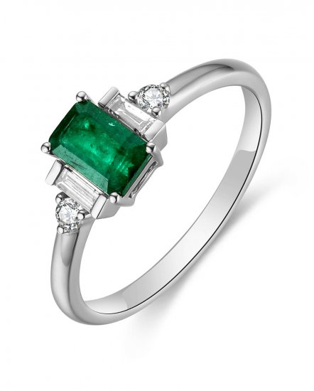 EMERALD CUT DIAMOND RING (TR4626)