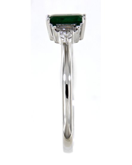 EMERALD CUT DIAMOND RING (TR4626)