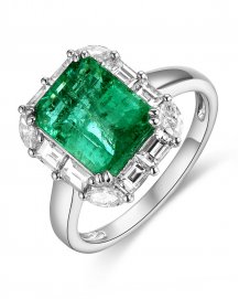 EMERALD CUT DIAMOND RING (TR4630)