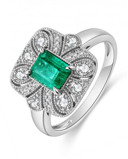 EMERALD CUT DIAMOND RING (TR4642)