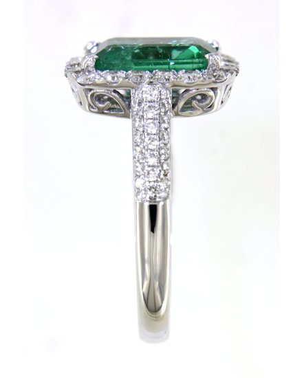 EMERALD CUT DIAMOND RING (TR4669)